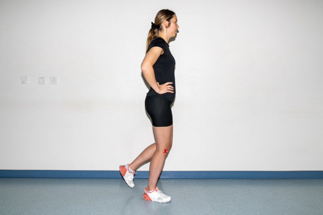 15. EQUILIBRE SUR UNE JAMBE