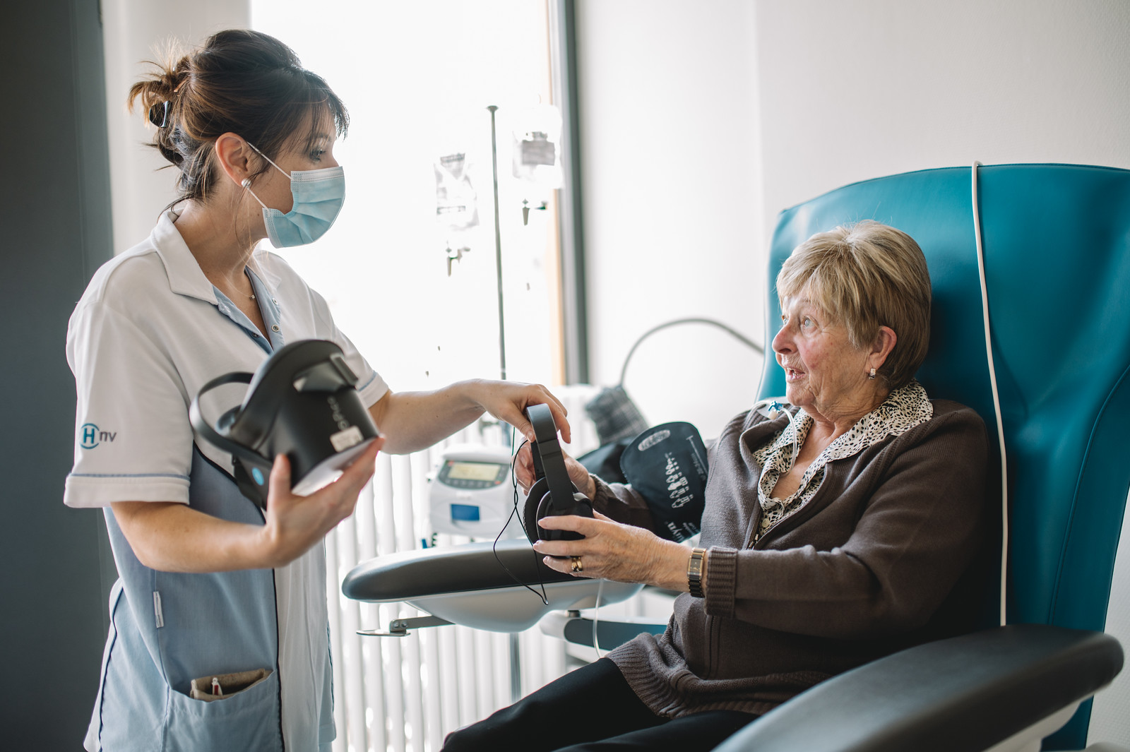 Le système de réalité virtuelle fonctionne avec des patients de tous âges.