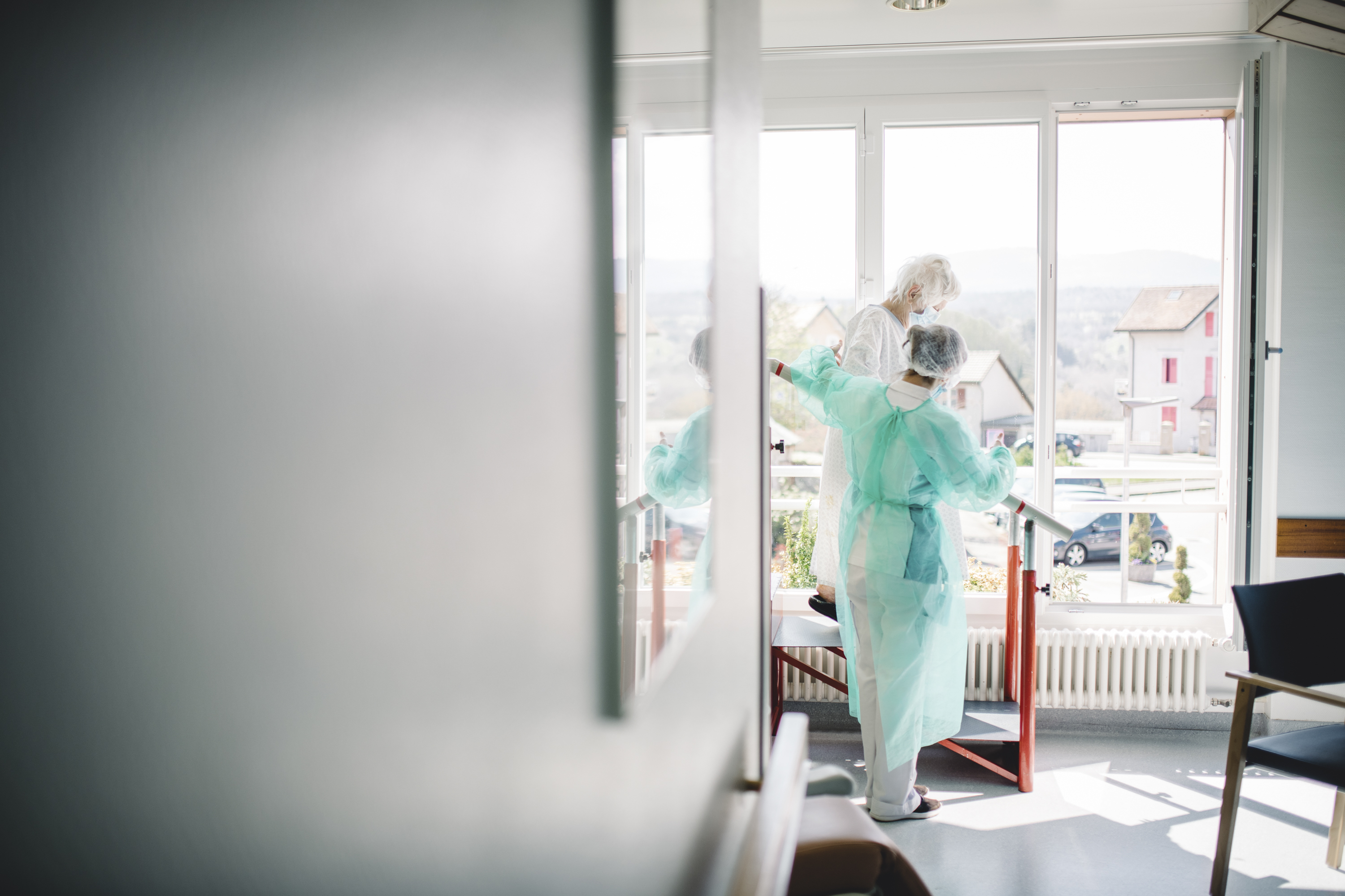 Pour garantir le respect des conditions sanitaires, certains physiothérapeutes ont dû improviser de nouveaux espaces de travail.